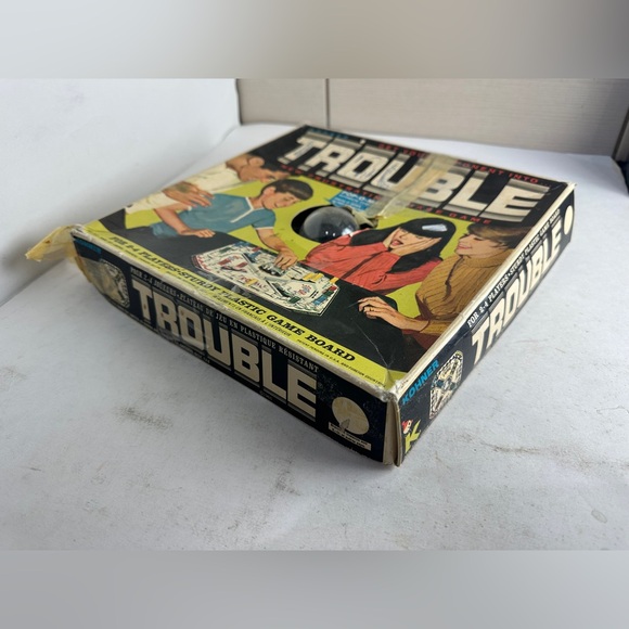 Vintage Kohner Trouble Pop-O-Matic Board Game 1965 - Picture 12 of 13